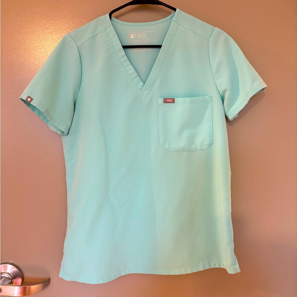 Figs Scrubs Limited Edition Fresh Aqua Catarina Scrub Top